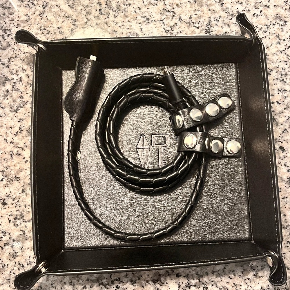 Kyte Key Whip 1 Meter long leather Charge Sync Cable Micro USB Valet Tray